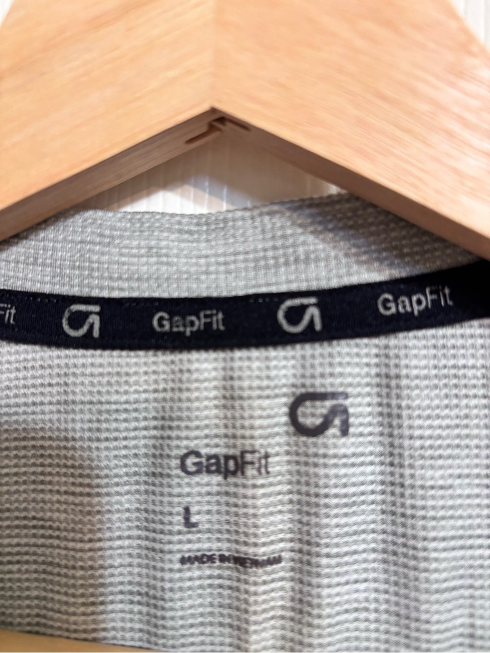 GAP GapFit Light Gray Men’s Performance Tee